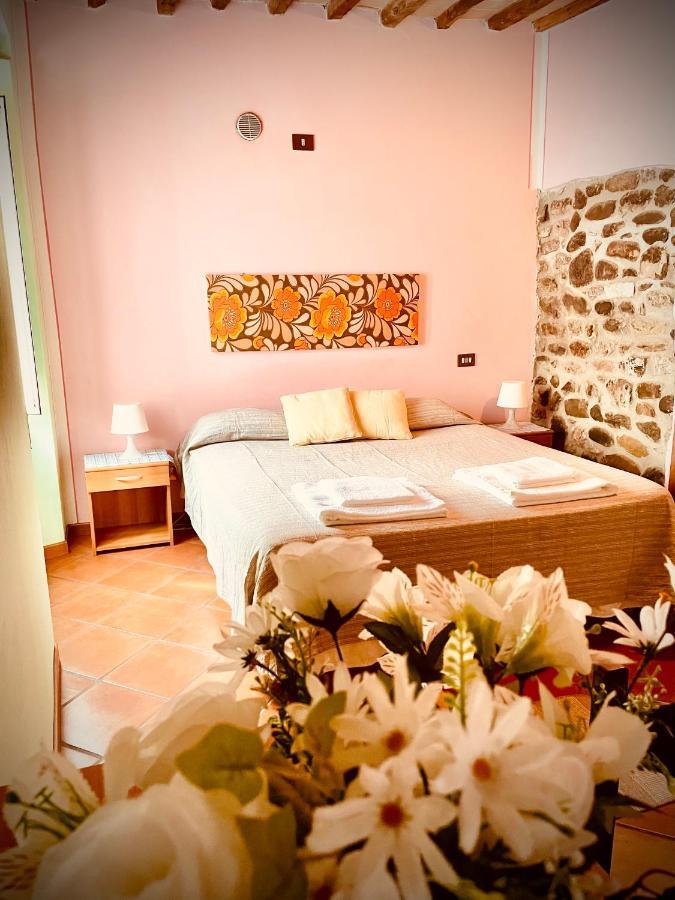 In Castello Hotel Gallicano Ngoại thất bức ảnh